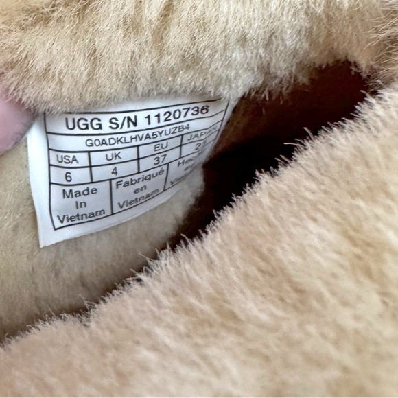 UGG Women's Thebes Suede Shearling Boots - Picture 11 of 11